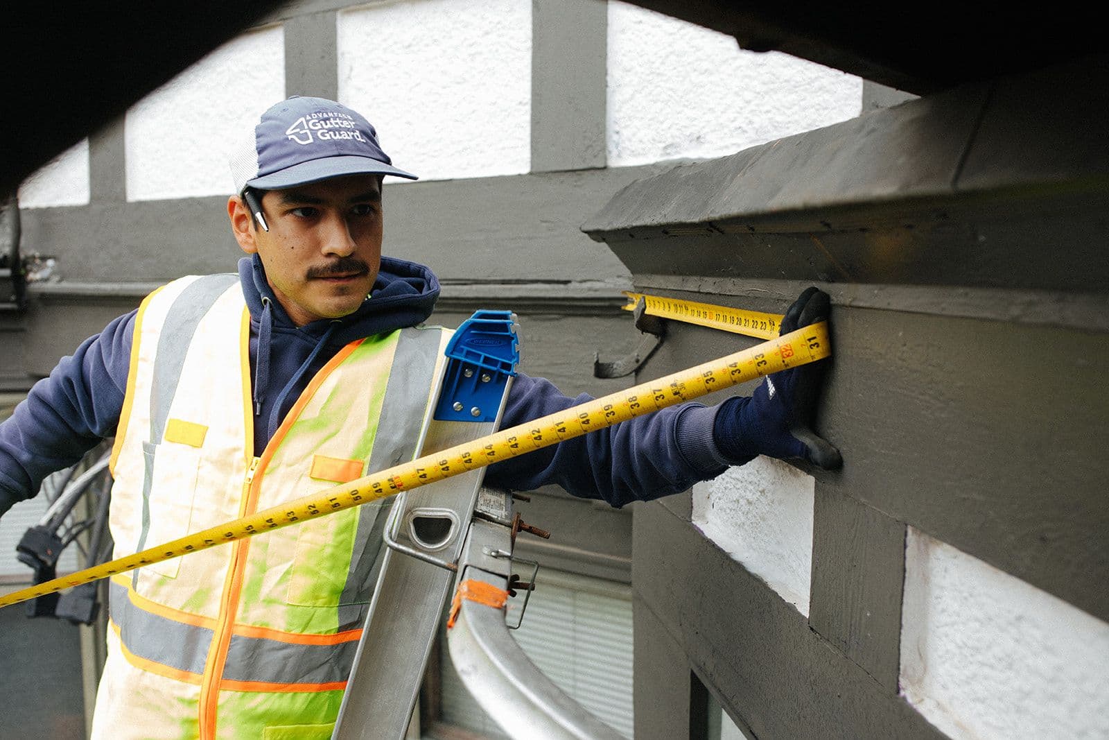seamless-gutter-installer